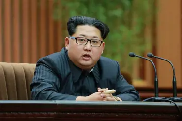 Proč se Kim Čong-un nikdy nekoupe, koho má rád a další tajemství podivného vůdce