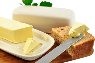 Domácí zdravé máslo z jedné ingredience: Příprava trvá pár minut a nezatíží peněženku