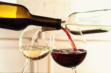 Jednoduchý trik, jak poznat levné a přitom kvalitní víno