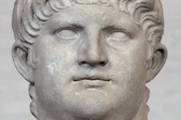 Císař Nero o sobě tvrdil, že je nejkrásnějším mužem Říma. Podívejte na rekonstrukci tváře. Pobavíte se!