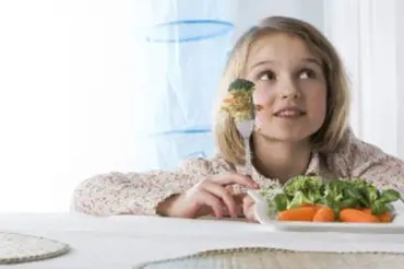 7 fíglů, jak dítě přimět jíst zeleninu