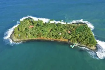 Ostrov v Karibiku je na prodej za cenu nižší než dům v Praze. Tropický ráj leží jen 20 km od pevniny