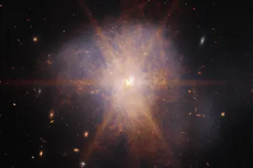 Webbův teleskop zachytil srážku dvou galaxií: Podívejte se na obří explozi síly triliónů sluncí