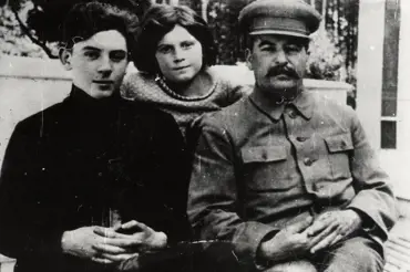 Staršího syna nechal Stalin zabít, mladší dopadl snad ještě hůře