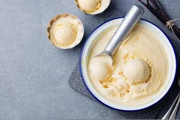 Domácí zmrzlina: Jednoduchá varianta bez zmrzlinovače. Toto je správný postup