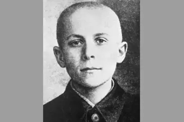 Marat: Tragický příběh třináctiletého partyzána, kterému Stalin zavraždil otce