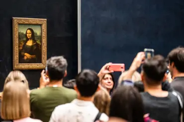 Proč se Mona Lisa záhadně usmívá? Neurologové přišli s překvapivým vysvětlením