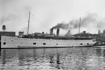 Československý Titanik: Na palubě obří lodi Eastland našlo smrt 220 Čechů
