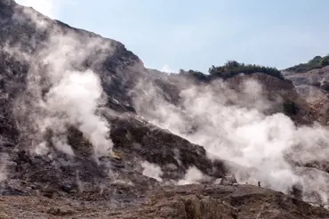 U Neapole se skrývá vulkán horší než Vesuv. Vědci se obávají obrovské exploze