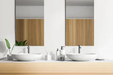 Umyvadla na desku jsou designový trend, který se v našich koupelnách zabydlí