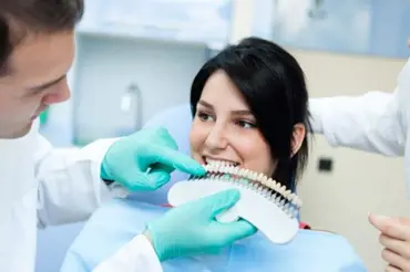 Bělení zubů: co opravdu pomáhá?