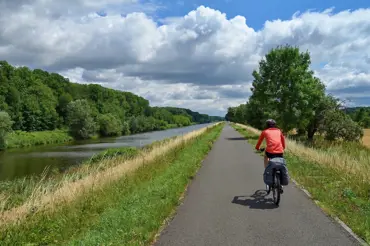 Kam o víkendu na kole? Projeďte se po nejkrásnějších cyklostezkách v ČR