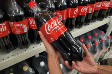 Revoluce v čištění domácnosti: Lidé teď začali houfně míchat Coca-colu s mýdlem