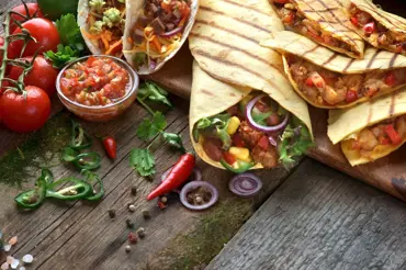 SVĚT NA JAZYKU - Mexické burrito má název podle oslíka. Proč se balí do tortilly