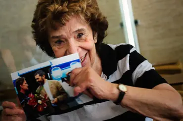 Žena, která už 48 let fotí hvězdy ve Varech