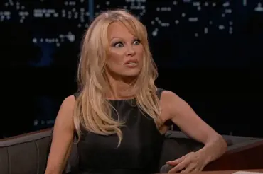 Pamela Anderson rekla, kdy si obléká ikonické červené plavky z Pobřežní hlídky