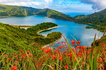 Vědci našli na Azorských ostrovech stopy po dávno ztracené civilizaci. Nález od základu přepisuje dějiny