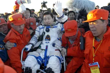 První čínský kosmonaut seděl sám v kosmické lodi a najednou se stala děsivá věc. Dodnes ji nikdo nechápe