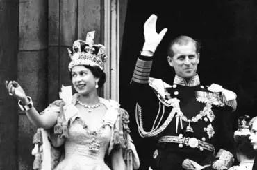 Královna Alžběta II. slaví 70 let na trůnu. Je nejdéle vládnoucí panovnicí