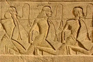 Jak zacházeli s otroky ve starém Egyptě: Nový nález odhalil hrůznou a ponižující praktiku