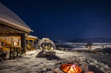 10 tipů na zimní dovolenou v Korutanech. Sjezdovky s komorníkem a kam na túru při úplňku