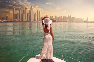 Wow! Z vody přímo do pouště, na nejvyšší budovu až do budoucnosti. Objevte nejkrásnější místa Dubaje