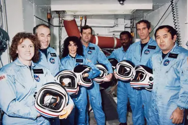 Jaká byla poslední slova posádky Challengeru. NASA zveřejnila přepis mrazivé konverzace