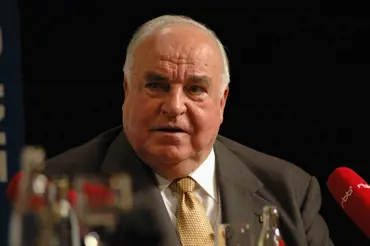 Helmut Kohl: Evropa potřebuje v klidu vydechnout