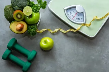 Vzorový redukční jídelníček na týden: Návod, jak hubnout s chutí a bez jojo efektu