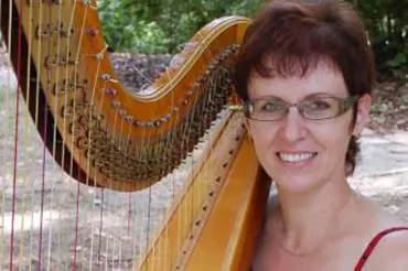 Skutečný příběh: Na harfu hraji díky své babičce