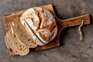 Jak na první domácí chleba: Jednoduchý recept pro ty, kteří si nevěří