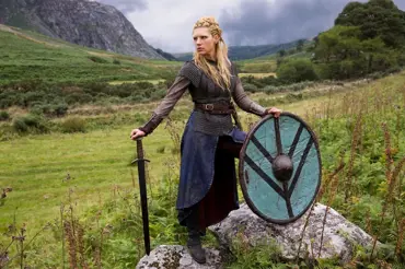Nejkrutější vikinská bojovnice Lagertha: Krásná štítonoška zlomila srdce Ragnara