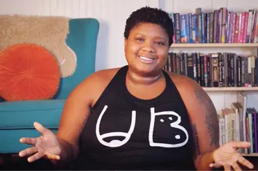 Jessamyn Stanley: Obézní jogínka boří mýty a bojuje s předsudky společnosti