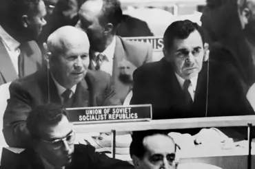Trapas Nikity Chruščova v OSN:Bouchání botou do stolu pobouřilo všechny přítomné
