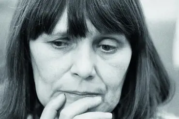 Zemřela disidentka Dana Němcová. Připomeňte si i další ženy, které místo večeře dělaly revoluci