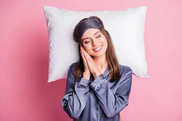 Jak usnout za méně než 60 sekund? Pomůže vojenská spánková technika i vizualizace