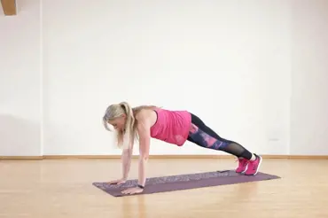 Video: HIIT cvičení, které z vás vyžene tuky
