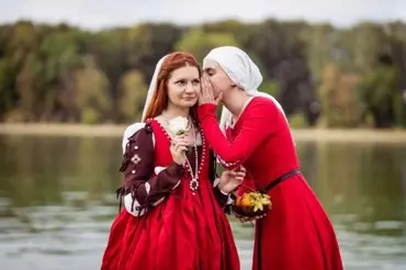Mohla být žena ve středověku šťastná? Nejvíce neštěstí zažívala v rodině