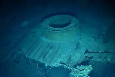 Vědci se potopili k obří japonské letadlové lodi z 2. sv. války. Toto jsou první úchvatné záběry