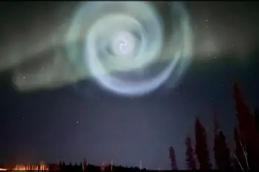 Tuto nádhernou fotografii zachytili vědci nad Aljaškou. 99 % lidí nenapadne, o co se jedná
