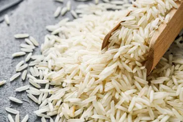 Nasypte rýži do vlhčených ubrousků, dejte do mikrovlnky. Teto trik je téměř zadarmo a je to zázrak!