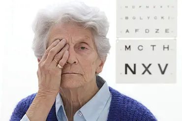 Syndrom suchého oka a presbyopie: Jak je rozpoznáte dřív, než bude pozdě