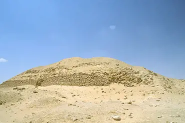 Egyptská pyramida, o které se mlčí: Armáda areál oplotila, uvnitř našli záhadnou černou tekutinu