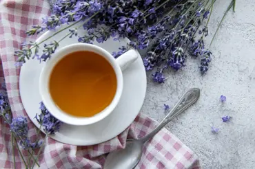 Levandulový čaj denně: Za pár dní velká úleva. Na co všechno pomáhá?