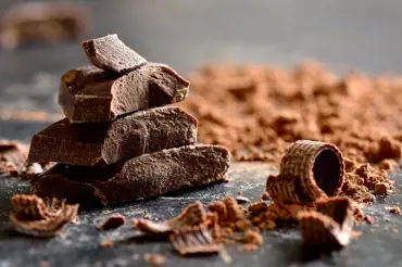 Čokoládové trubičky z lineckého těsta s čokoládovou náplní