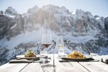 Hory, sníh a slunce. Zima v Jižním Tyrolsku je připravena a vyhlíží návštěvníky