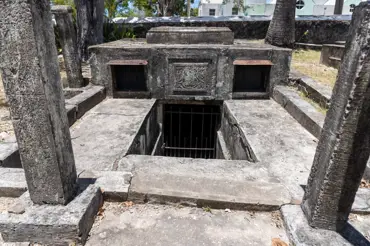 Záhada hrobky krutého kolonela: Připadá vám tento šílený příběh pravděpodobný, nebo ne?