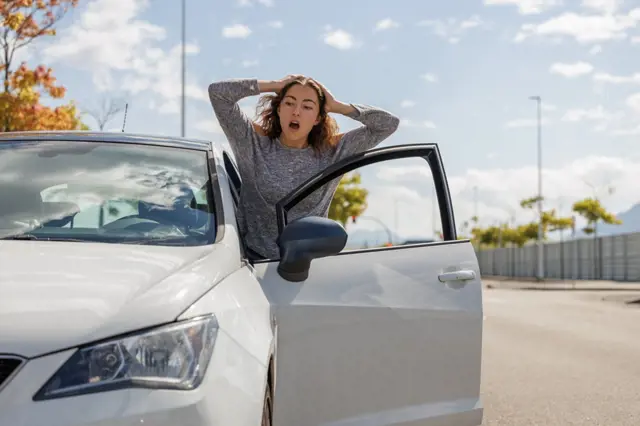 Čí je to chodník: Jakou mám pravomoc, když před mým domem parkuje auto?