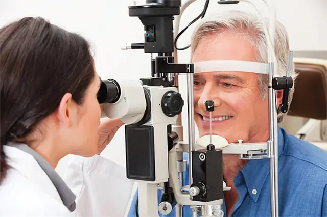 Příznaky, léčba a prevence očních chorob; věk a zhoršené vidění
