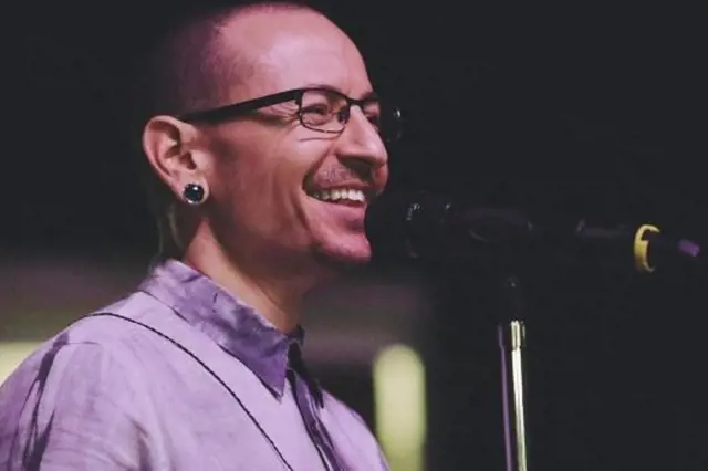 Chester z Linkin Park se snažil skrýt děsivé dětství do svých písní. Marně